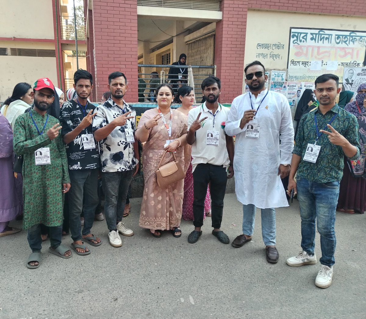 NirovMj's tweet photo. ১২ তারিখ সারাদিন  আজহারুল ইসলাম মান্নান ভাইকে ধানের শীষ মার্কায় ভোট দিন 🌾🌾🌾

বাংলাদেশ জাতীয়তাবাদী ছাত্রদল - Bangladesh Jatiyotabadi Chatrodol https://t.co/cMZ9U4Pnju