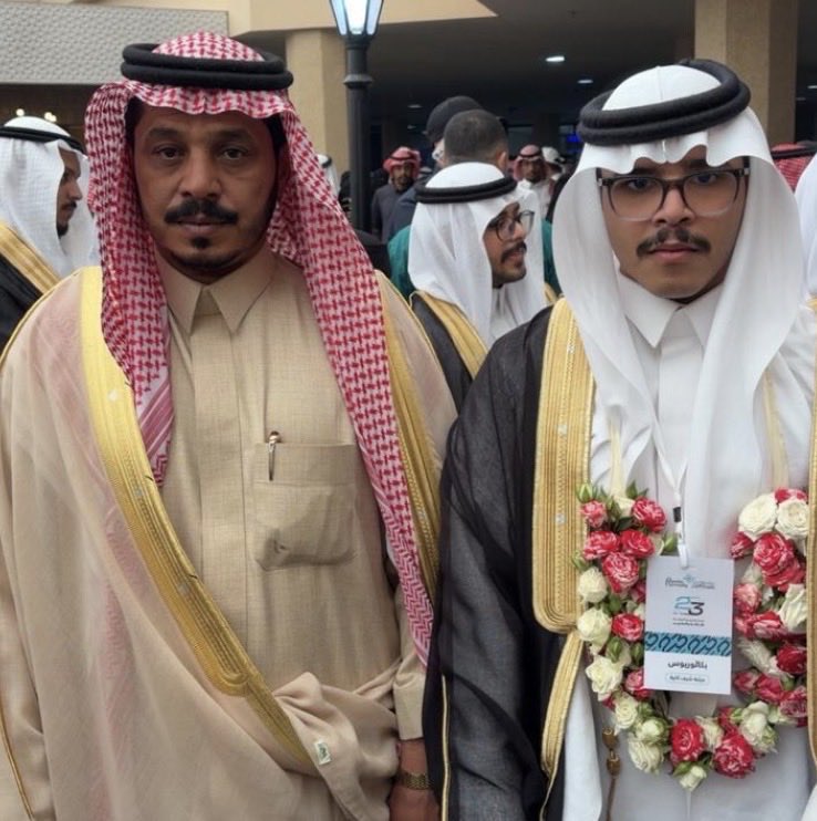 alhawamlah's tweet photo. حصل أ : أسامة بن عبدالله بن خالد الشامي الهويملي على درجة البكالوريوس مع مرتبة الشرف في علوم الأغذية وتغذية الإنسان من جامعة القصيم … تهانينا https://t.co/WIiwszzRnj