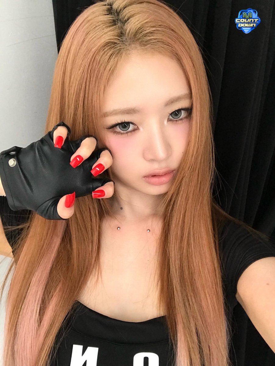 M COUNTDOWN tweet media