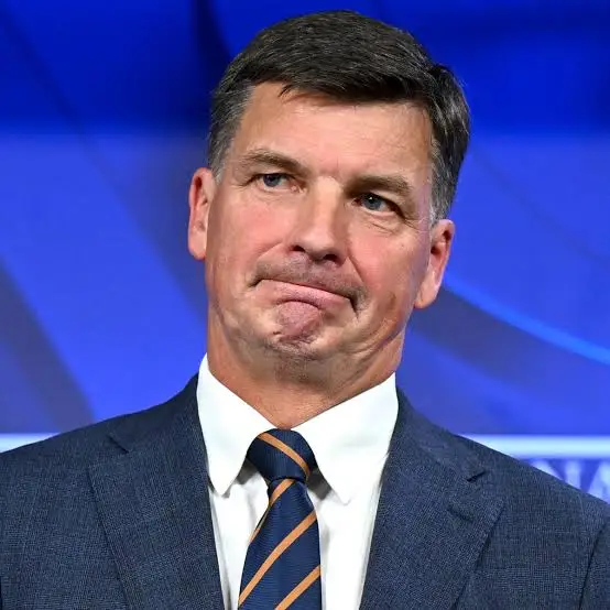 They think it’s the leader. It’s not.

It’s trashing Net Zero. 
It’s flirting with science denial. 
It’s culture wars as a governing philosophy. 

It’s bending the knee to a shrinking, ageing base, while torching any chance with young voters.

An intellectual pygmy won't fix it.