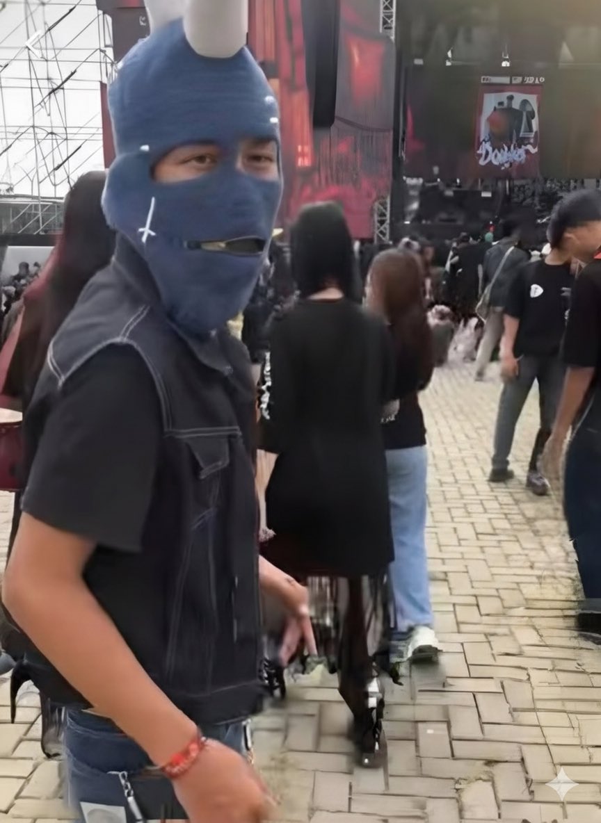 ah mungkin cuma perasanku saja