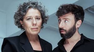 rosabadiarb's tweet photo. El teatre en un minut📌Noves píndoles
Gira #Honestedat @teatreakademia 
#Elbarquer #TeatreLliure
15 anys de @SalaFlyhard 
Nova llibreria de teatre "Jàssera" @ferranutzet @Comanegra @institutteatre @mercatflors 
Al web de @SERCatalunya i plataformes d'àudio
https://t.co/deaPzZhAxD https://t.co/O45X4KPmow