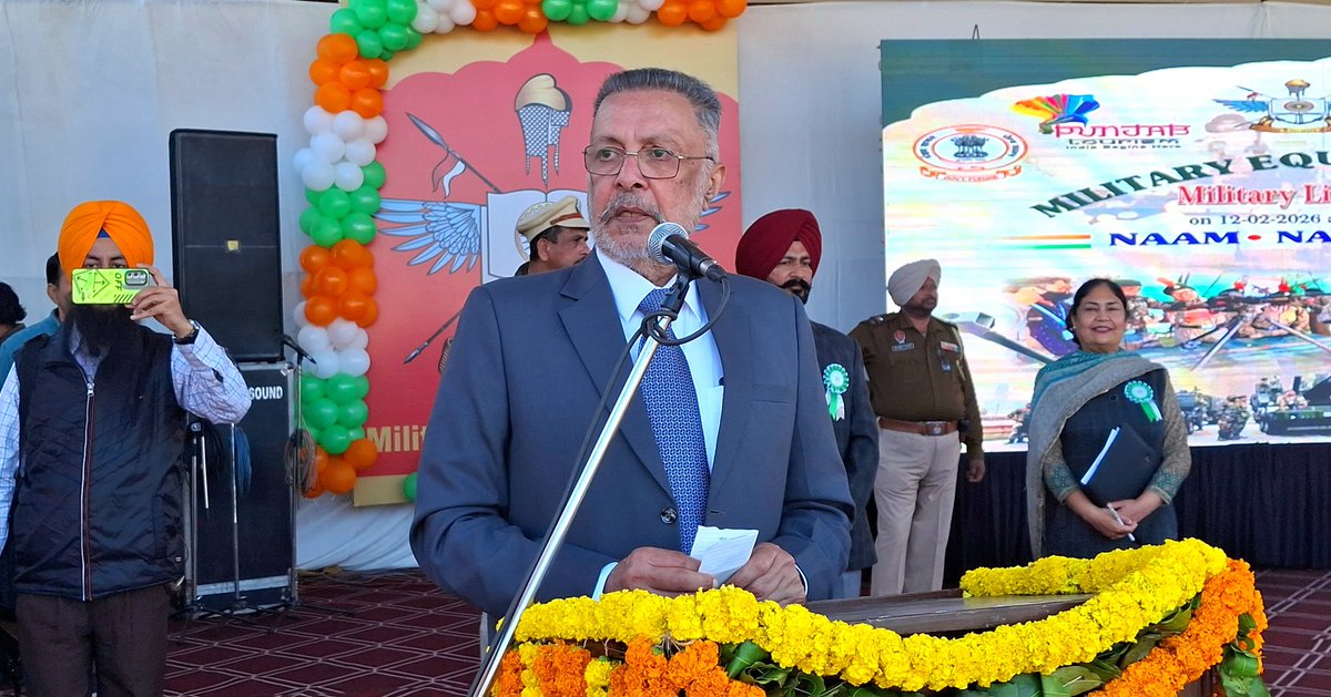 AAPbalbir's tweet photo. ਪਟਿਆਲਾ ਹੈਰੀਟੇਜ ਫੈਸਟੀਵਲ ਦੀ ਸ਼ੁਰੂਆਤ ਮੌਕੇ ਅੱਜ ਖ਼ਾਲਸਾ ਕਾਲਜ ਪਟਿਆਲਾ ਵਿਖੇ ਮਿਲਟਰੀ ਲਿਟਰੇਚਰ ਫੈਸਟੀਵਲ ਦਾ ਉਦਘਾਟਨ ਕੀਤਾ। ਨੌਜਵਾਨ ਵਿਦਿਆਰਥੀਆਂ ਤੇ ਸ਼ਹੀਦਾਂ ਦੇ ਪਰਿਵਾਰਾਂ ਨਾਲ ਮੁਲਾਕਾਤ ਕਰਕੇ ਮਾਨ ਸਰਕਾਰ ਦੀ ਯੁੱਧ ਨਸ਼ਿਆਂ ਵਿਰੁੱਧ ਮੁਹਿੰਮ ਨੂੰ ਸਫਲ ਬਣਾਉਣ ਲਈ ਯੋਗਦਾਨ ਪਾਉਣ ਦਾ ਸੱਦਾ ਦਿੱਤਾ। ਟੈਂਕਾਂ, ਤੋਪਾਂ ਤੇ ਫੌਜੀ ਸਾਜੋ ਸਾਮਾਨ ਨੌਜਵਾਨਾਂ ਦੀ ਖਿੱਚ ਦਾ ਕੇਂਦਰ ਰਿਹਾ.. ਦੇਸ਼ ਦੀ ਸੁਰੱਖਿਆ ਤੇ ਅਜ਼ਾਦੀ ਲਈ ਪੰਜਾਬ ਤੇ ਪੰਜਾਬੀਆਂ ਦਾ ਯੋਗਦਾਨ ਸਭ ਤੋਂ ਵੱਧ ਰਿਹਾ ਹੈ।

@AamAadmiParty @AAPPunjab @ArvindKejriwal @BhagwantMann @msisodia