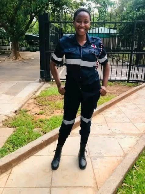 Annie_Modiba's tweet photo. Meet Puleng Molete, she was a security guard at G4S and now a qualified Medical Doctor. 🙌🏿❤️ https://t.co/HITdIKiU7Z