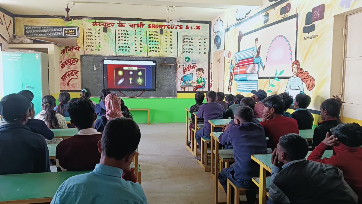 school_in_abox's tweet photo. Daily learning revolution at Middle School Gouripur via #SchoolInABox smart classes. #ITCMissionSunehraKal empowers future leaders in Bihar! 💚 #ITC #SIAB #Munger #Bihar #StudentLedLearning https://t.co/9rzUO1EtY2
