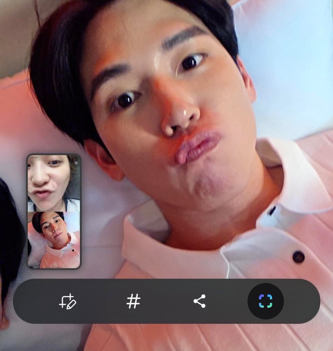 ซีนอารายมีเตียง มีกระจก แอดมินมะม๋าตอบหนู ด่วนนนนนน 😭🫨😭🫨😭🫨😭🫨😭🫨😭🫨

#Tawan_V #Newwiee 
#ADogAndAPlane #หมาเห่าเครื่องบินQ5