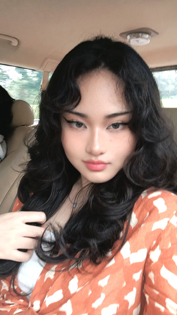 ☥ Diandra tweet media