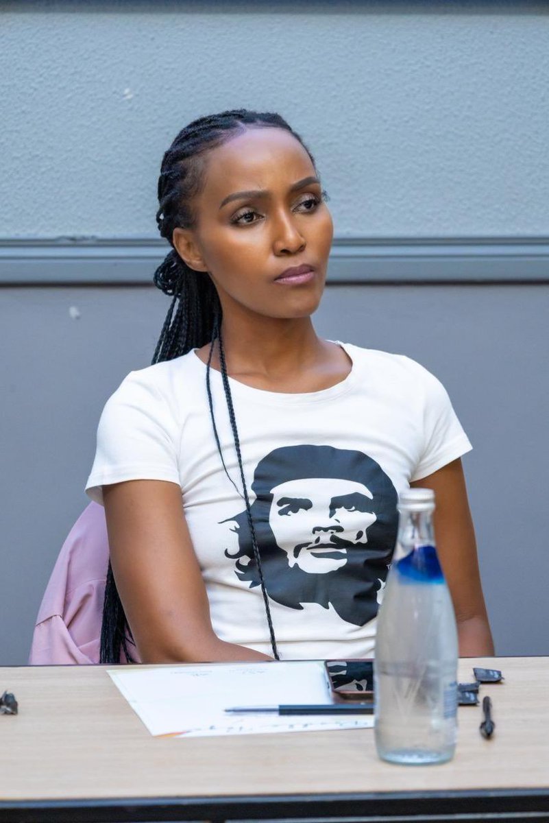 The face of an MMC  that is hydrated 🤣🤣 while Panyaza is washing in the hotel 🤣🤣🤣🤣