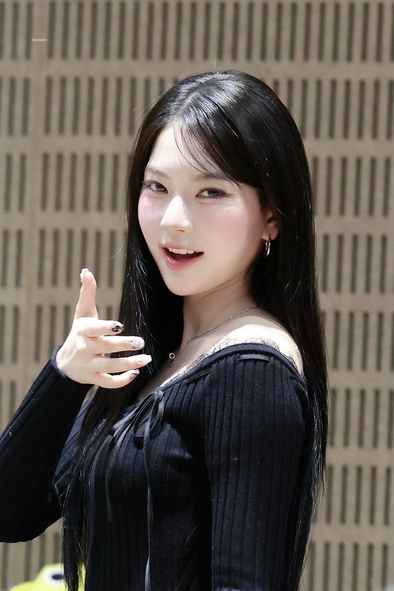 letonero's tweet photo. 260211 🖤 #아이사 #ISA #스테이씨 #STAYC https://t.co/1D5vIzI6iQ