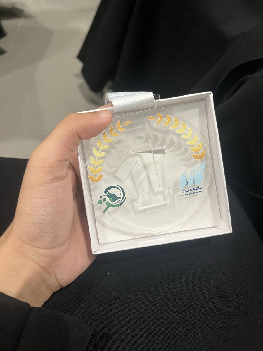 ilmau123's tweet photo. الحمدلله حمدا كثيرا طيبًا مباركًا فيه 
اول مشاركة لي وبفضل من الله 
حصلت على المركز الأول 🥇
في مسار الابتكار والاختراع 
اشكر مشرفي د.مصطفى عبدو وكل من دعمني بقسم البصريات والقادم اجمل باذن الله .
@UOfjeddah @sci_uj https://t.co/sQKV3Yy9rB