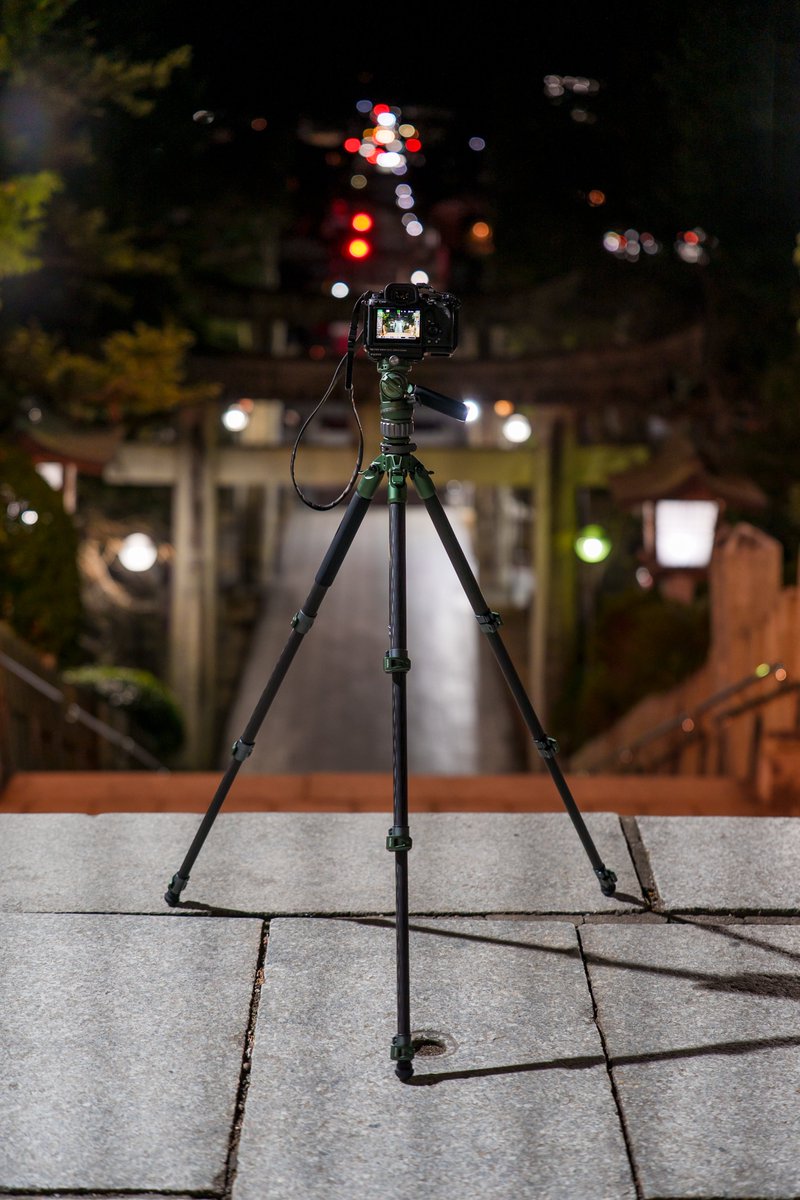 tiltajapan's tweet image. TILTA ビデオ雲台付きカーボン三脚 VT05 × ソニーa1 II用カメラケージ ✨ 
神社の夜景撮影に出かけます⛩️

📸by wakaru_understand_92（IG）

#tiltajapan #三脚 #カメラケージ #撮影機材 #撮影好きな人とつながりたい