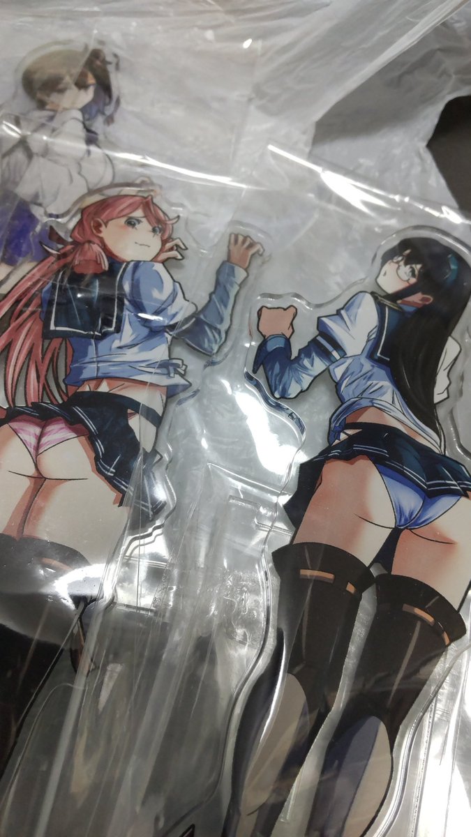 逆に考えるんだ「パンツが見えるアクスタを作ればいいさ」と考えるんだ 