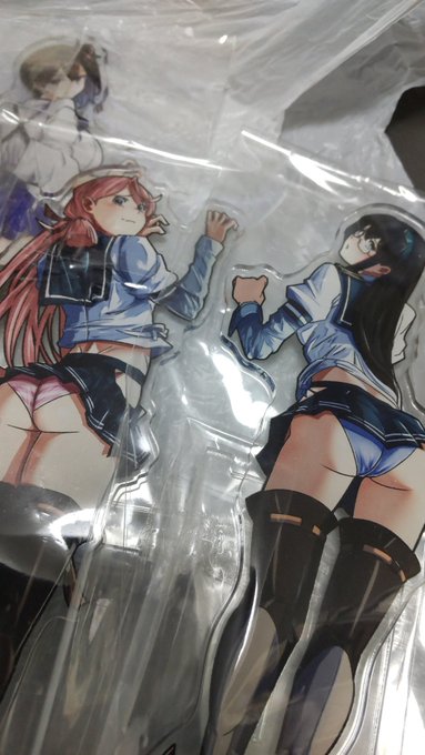 逆に考えるんだ「パンツが見えるアクスタを作ればいいさ」と考えるんだ 