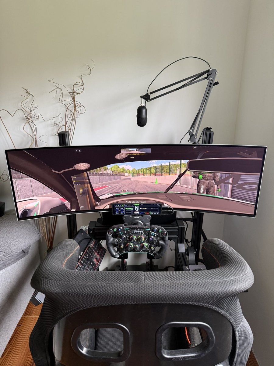 Matt “Raikkonen” Couso tweet media