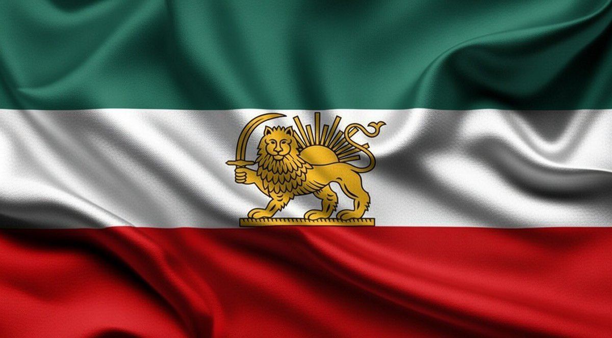 دو روز مونده تا مونیخ 🇮🇷👑
شاهزاده ات رو دوس داری یه لایک بکن ❤️

#IranRevolution2026
#KingRezaPahlavi
#IranMassacre