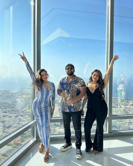 Natalie Lewis (@natalielew666) on Twitter photo 