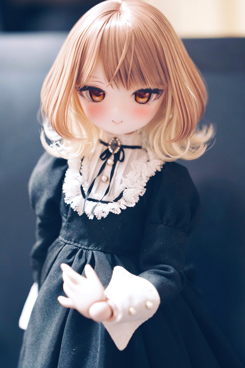 紫蓮ちゃんイケメンすぎる
「おや　お嬢様どうされましたか」感凄い

男の娘の少年騎士なのか騎士姫なのか謎多き美麗

 #ALINA娘