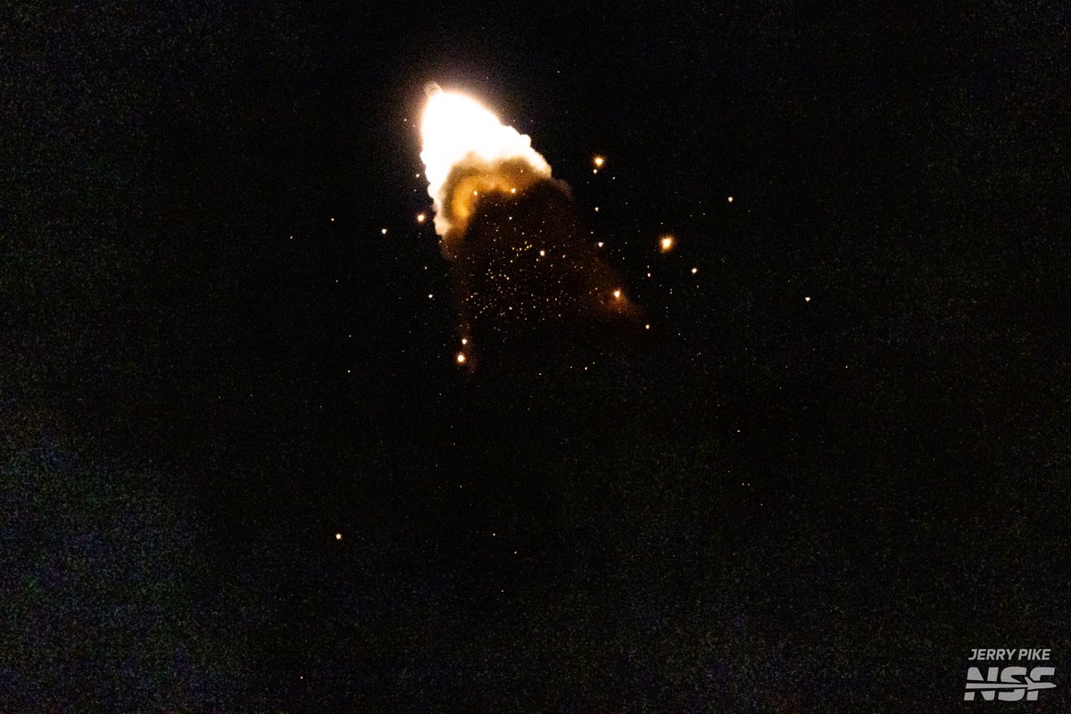 Potentially another SRB anomoly during the launch of tonights ULA Vulcan rocket

📸<a href="/NASASpaceflight/">NSF - NASASpaceflight.com</a>