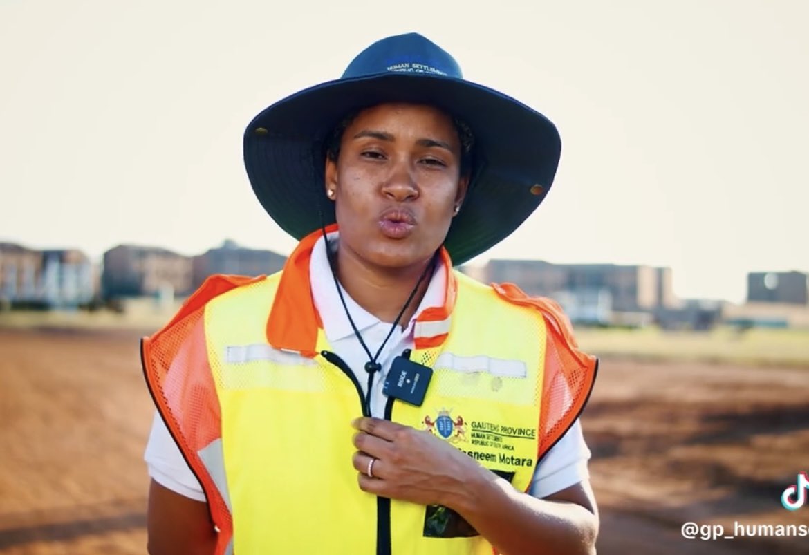 MEC Tasneem Motara on #KeysWithTasneem
#LiveinGauteng
#GautengHumanSettlments what a big project it has been🥹