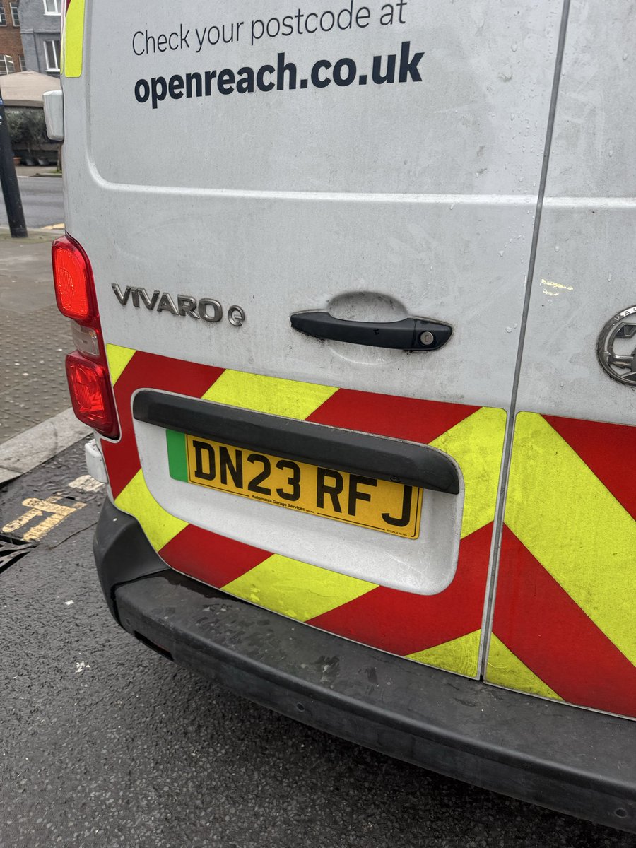 Gems363's tweet photo. @WeAreOpenreach Today your drivers inability to follow traffic rules made it impossible for those with mobility issues and buggies to utalise the drop curb https://t.co/wFNEvw5cPZ