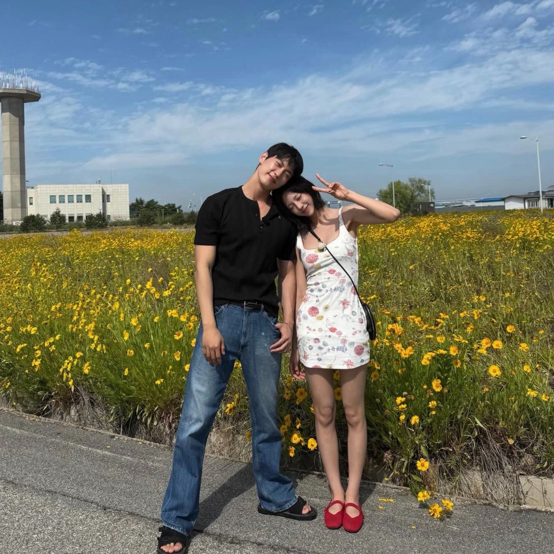 อีกอนโกอินเท่านั้นนะน้องนะ น่ารักเหมาะสมมาก อินอะ 5555555555555😭

แล้วแคปชั่นอีกอนในไอจีคือโครตเอ็นดู พี่แกบอกขอโทษด้วยที่เผลอแสดงท่าทาง นิสัยที่ดูไม่น่ารักออกไป นึกว่าเป็นแนวตลกซะอีกจะพยายามปรับปรุงนะ~ ธงแดงไรนี่ไม่เชื่อหรอก แงงงงงงงงงงงงงงงงงงงง #singlesinferno5