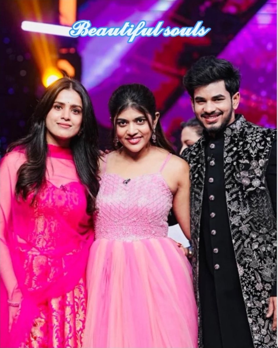 mallela_ve3543's tweet photo. TRP 🌟☺️
😘😍🥰
#ThanujaPuttaswamy
#rituchowdary
#Demonpawan https://t.co/NXITYXjaRR