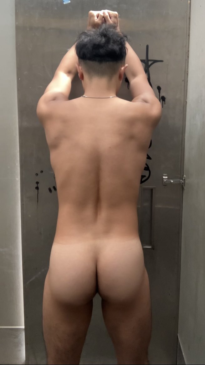 Haogymdog's tweet photo. 意外發現了可以色色的公廁😈 https://t.co/KUbLqOLUe5