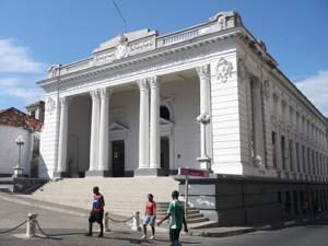 El 12 de febrero de 1899 es inaugurado el Museo Bacardí, en Santiago de #Cuba. #CiegodeAvila <a href="/DeZurdaTeam_/">DeZurdaTeam 📳</a> <a href="/BeatrizJUrrutia/">Beatriz Johnson Urrutia</a> <a href="/EduardoLopezL65/">Eduardo López Leyva</a>  <a href="/CubaMined/">MINED</a>
