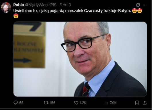 Przestaje się dziwić liberałom, że są kolonialnie wpatrzeni w zachód. W końcu muszą na siłę w swoim środowisku robić bohatera z człowieka, który bronił generała Kiszczaka, wychwala armię czerwoną i był jednym z bohaterów afery Rywina. O fakcie, że był w PZPRze, gdy robiono akcję