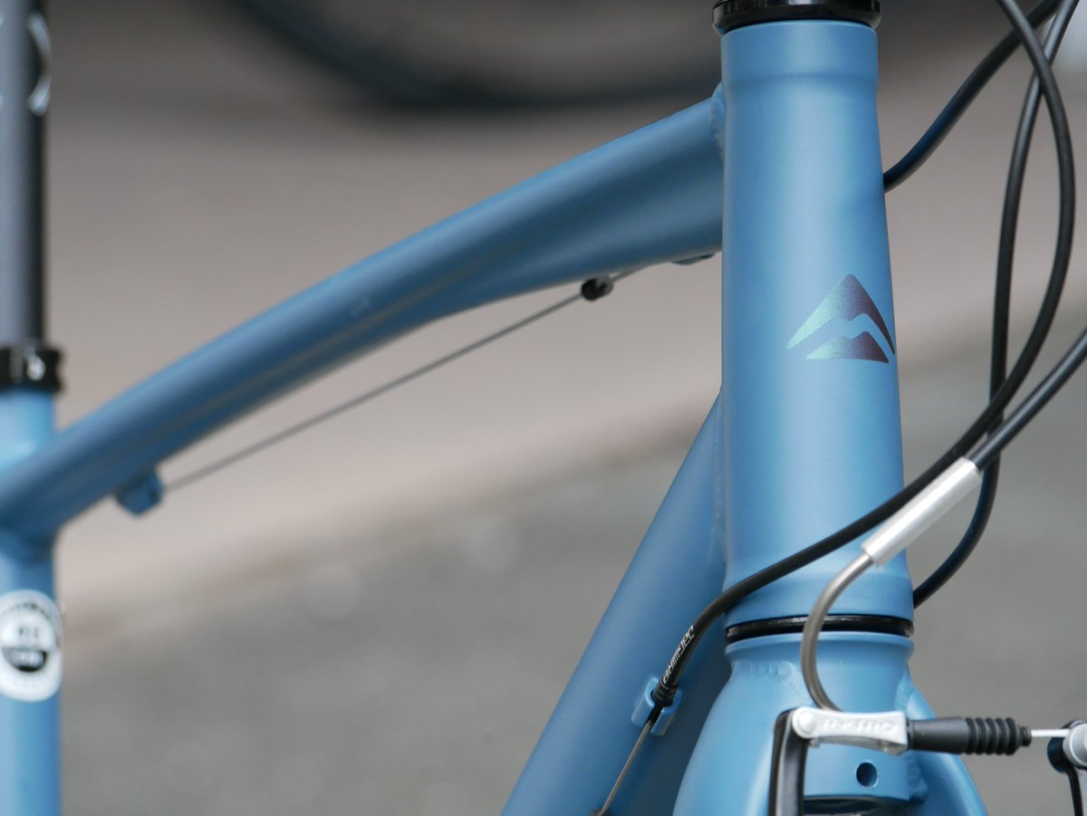 kanzakisenri's tweet photo. 📷写真撮影しました!MERIDA CROSSWAY 50-R
トレンドのカラーを取り入れた、お求めやすい価格と仕様を両立したクロスバイクです♪
定価合計:¥64,900(税込)➜お問い合わせください
46サイズ(160~180 cm)シルクダヴブルーは展示中です☆
HP→https://t.co/auBSp8higP
#MERIDA #CROSSWAY #クロスバイク https://t.co/y4CN07G9hz