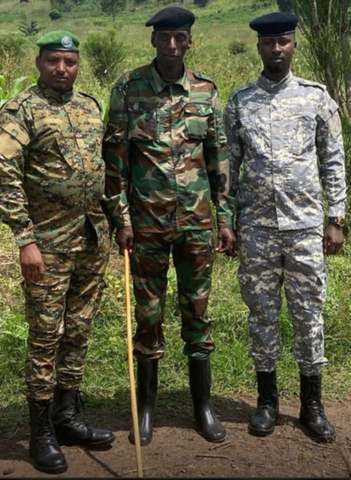 UmutesiRDC's tweet image. 🇨🇩✊ Nous devons bien protéger notre pays,
et surtout bien protéger notre peuple. 🇨🇩❤️👍
Ensemble, restons unis, vigilants et déterminés pour la sécurité et la dignité de notre nation. 🛡️🔥
#RDC #Unité #Patriotisme