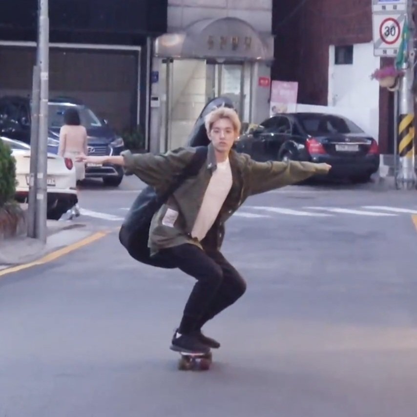 저화질의 제형 tweet media