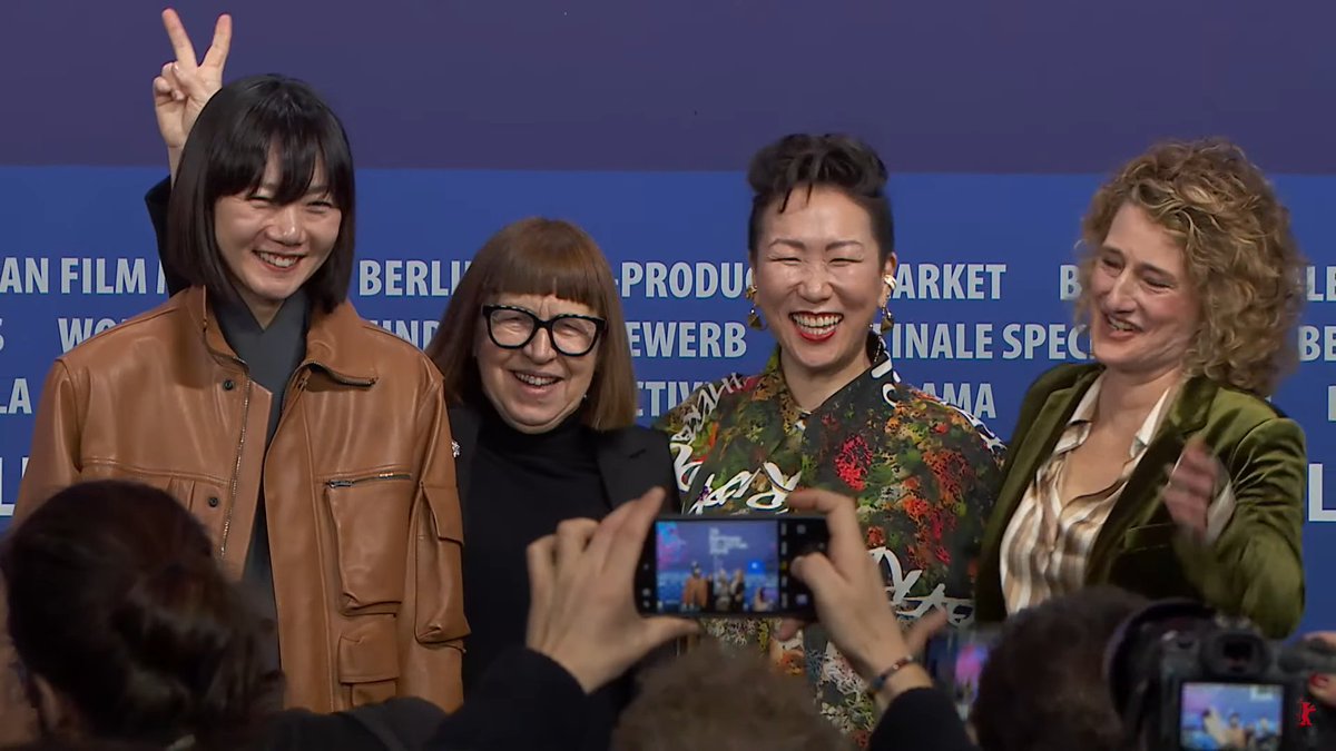 베를린날레 심사위원 중 여성들 포토콜 ㅈㄴ 느좋