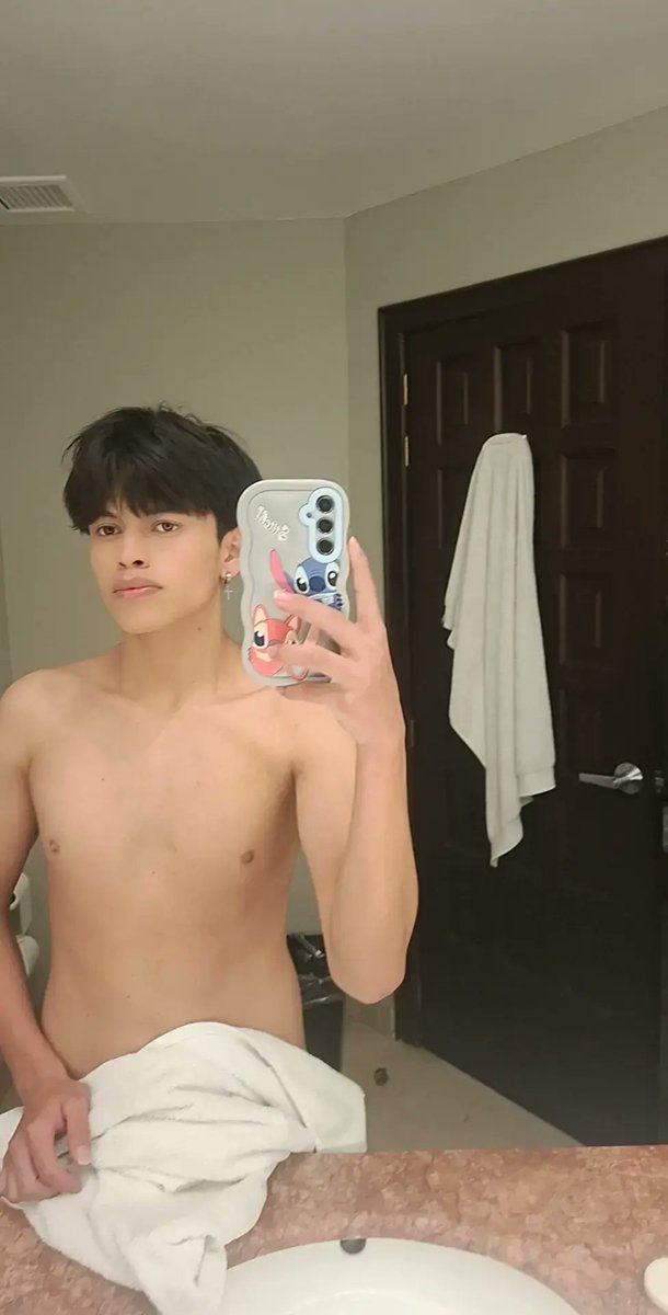 Quien para grabar contenido sólo chicos 🥵🍆🍑