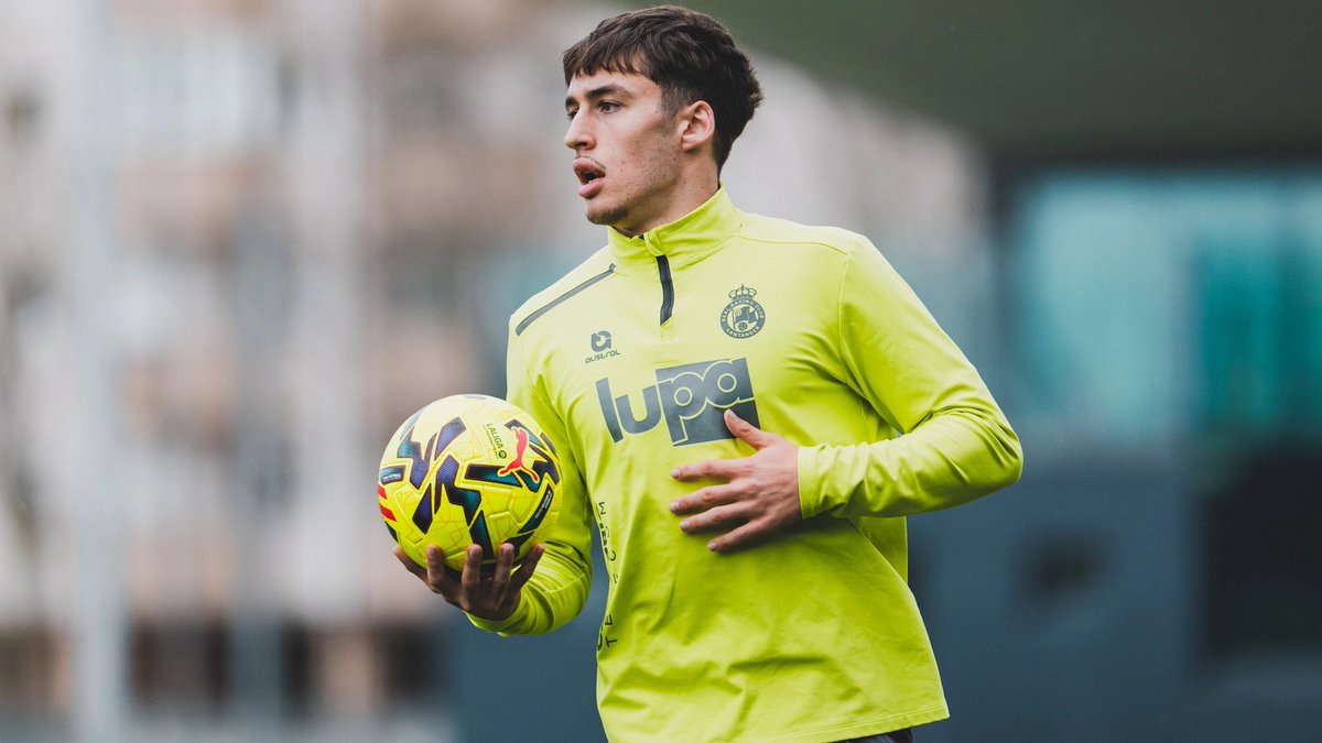 💚 ⚽️ FÚTBOL

➡️  El racinguista Salinas, convocado por la Selección Española Sub-19 para jugar ante Noruega

ℹ️  Noticia completa en revistapeloteros.com

🔗 revistapeloteros.com/texto-diario/m…