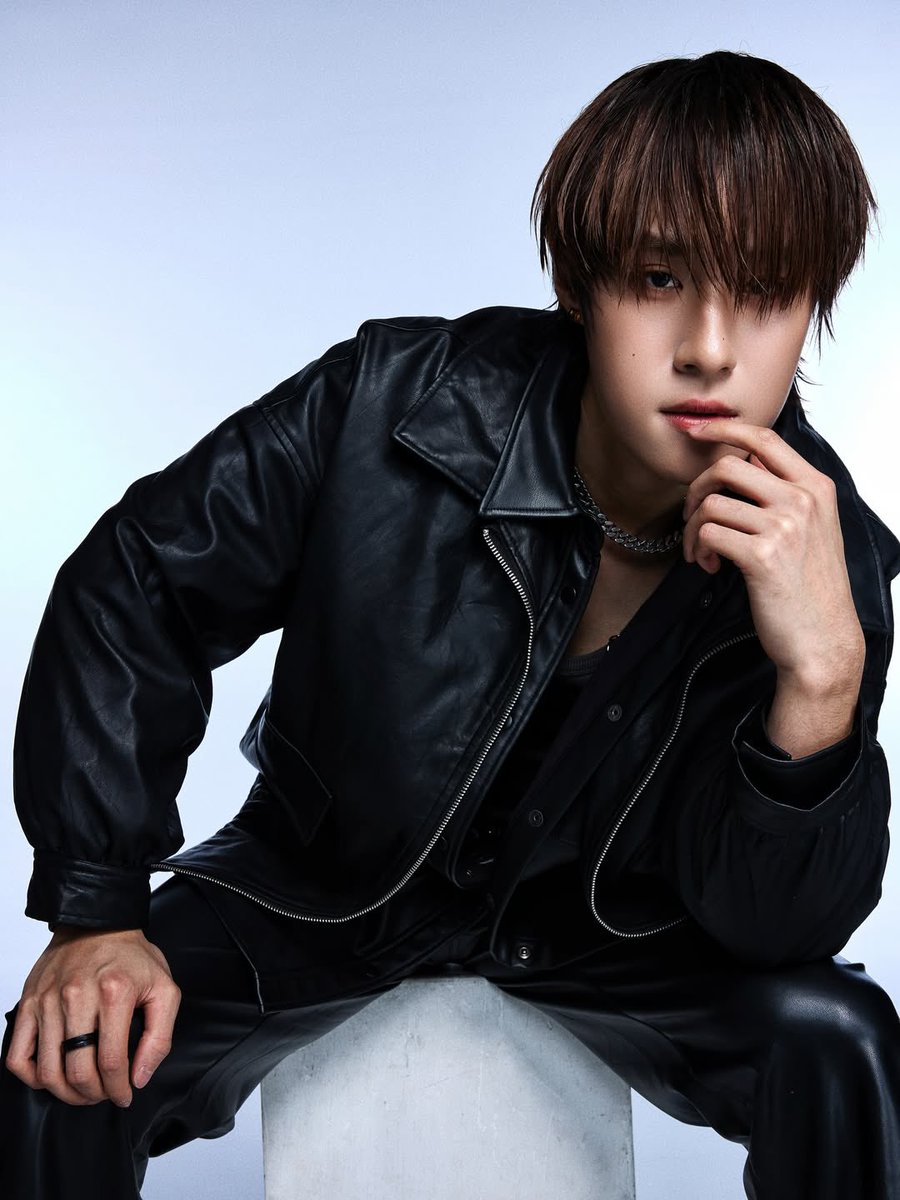 MochiJJu's tweet image. เซตวันนั้นที่ไปถ่ายกันสองคนดึกๆ รอดูของอัยหัวเทาเลย มีโอกาสจะเห็นรูปคู่ไหม อย่าเก็บไว้ดูสองคนเลยลูก ถ่ายแบดวาเบนไทน์กันสองคนด้วยซ้ำ สตูเดียวกันกับวลอถ่ายเซตคู่ด้วย อืมๆ กลิ่นคู่อฟชหึ่งมาก