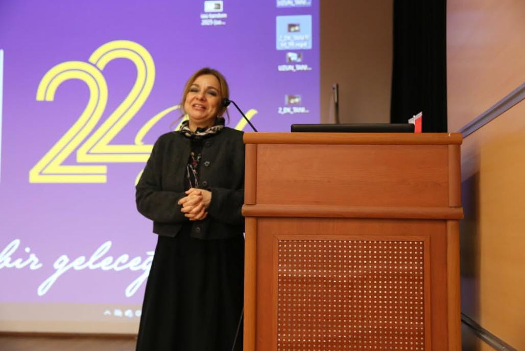 IAUubyo's tweet photo. İAÜ, AKEV İleri Adımlar Derneği, Yeşil Vatan Platformu ve İAÜ Sürdürülebilirlik Koordinatörlüğü iş birliğiyle hayata geçirdiğimiz 'Sürdürülebilir İleri-Geri Dönüşüm Sanat ve Tasarım Atölyesi' projemizin tanışma toplantısını büyük bir heyecanla gerçekleştirdik 🌍 https://t.co/d7w2RLqCPl