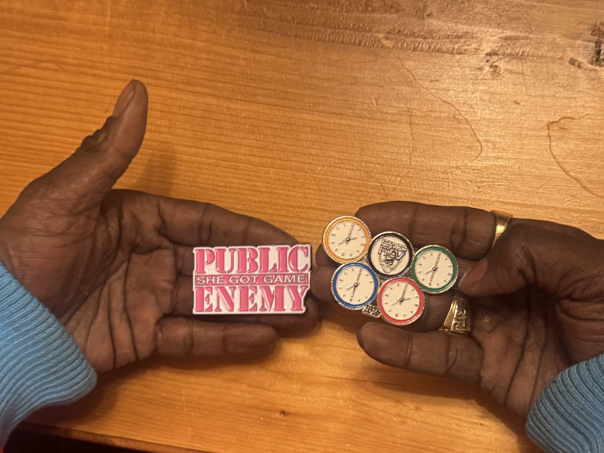 These are the very limited pins I’ll be trading here in Italy at the #Olympics
#HeGotGame and now #SheGotGame