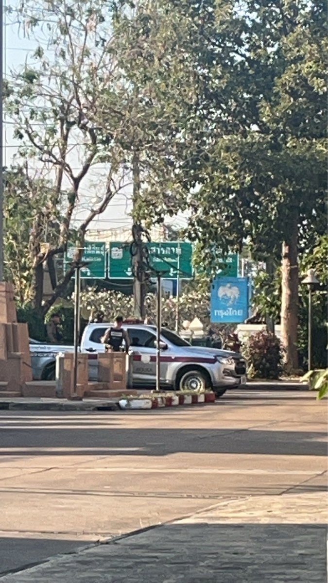 #เลือกตั้ง69 
#นับใหม่ทั้งประเทศ 

มหาสารคาม

ในกลุ่มแจ้งว่ามีข้อสังเกตเจ้าหน้าที่ตำรวจจำนวนไม่เหมือนปกติ ต้องการประชาชนเสริม