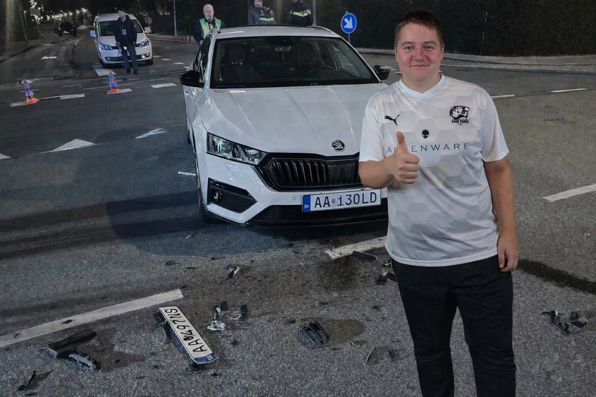 oNLY🇸🇰 tweet media