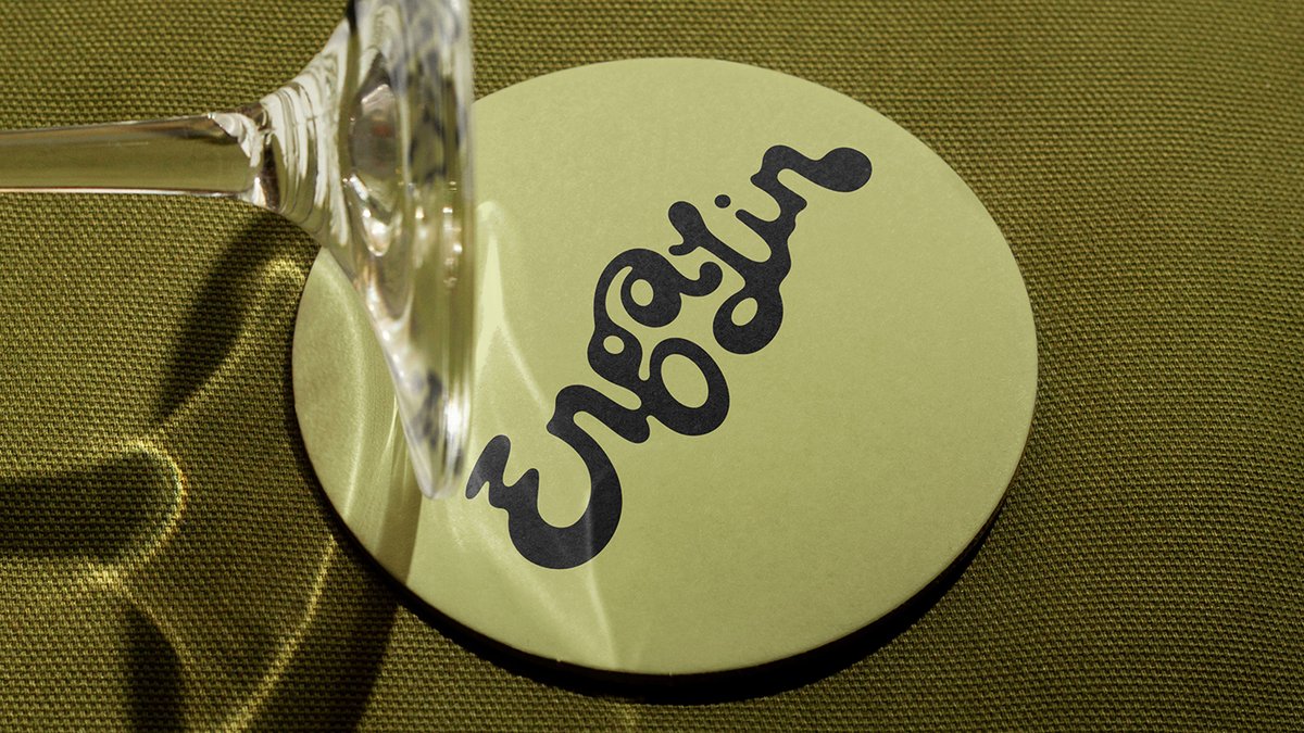 brandarchivexyz's tweet image. Engalin by Pentagram, 2026
Now on Brand Archive: brandarchive.xyz 

#logotype #branding #design #pentagram