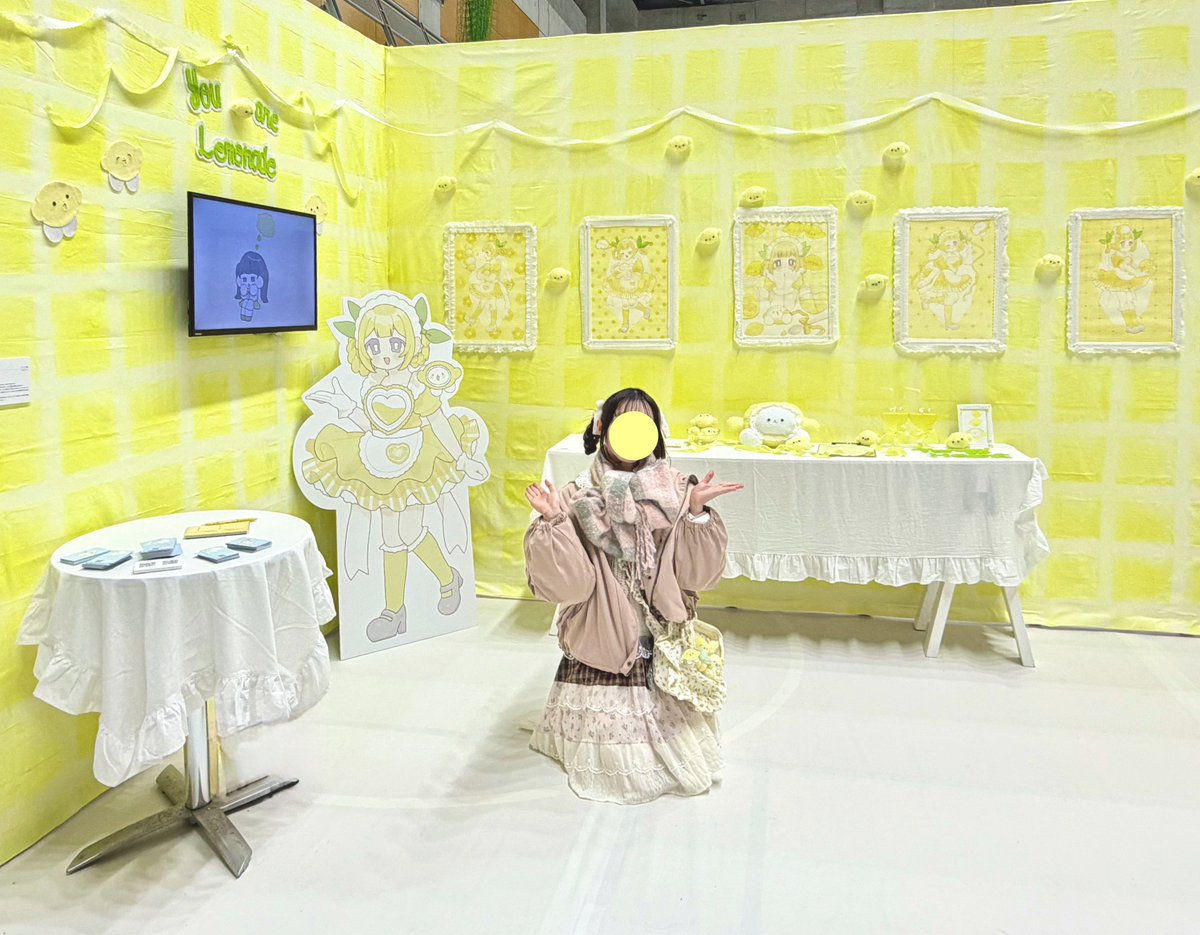 kenko_inochi's tweet photo. 卒展2日目ありがとうございました꙳⋆*
今日はちょこっと覗き見だけしてきました ！どう？めっちゃレモンイエローでしょ？💛
明日もよろしくお願いします🍋♩ https://t.co/KqX2cLVP6Z