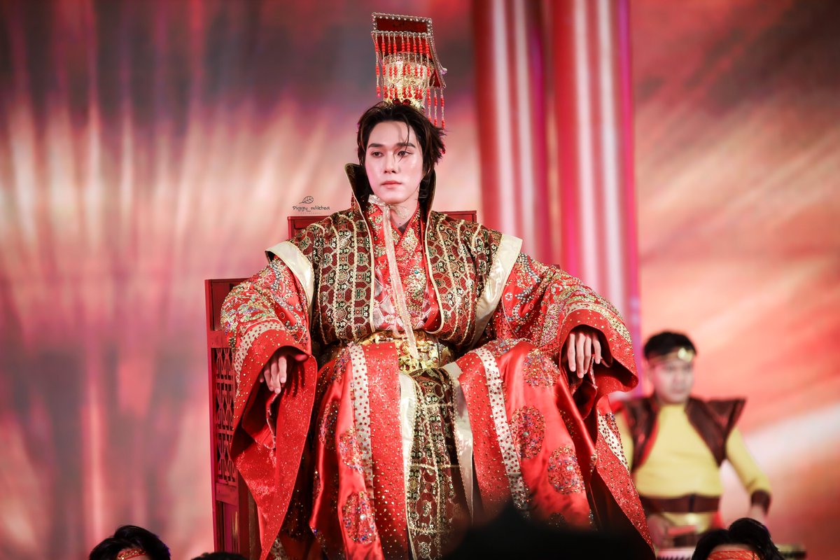 อยากกราบไหว้ท่านหิรัญ 😳😳😳🙏🙏 <a href="/Hirunkit_/">Hirunkit Nani</a> 

NANI CNY AT THE MALL BANGKAE

#NaniXJoyLuckLove2026
#TheMallLifestoreJoyLuckLove2026
#ChineseNewYear2026