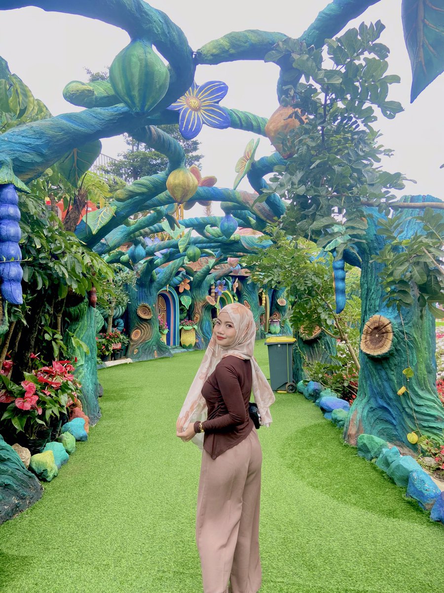 hida23journey__'s tweet image. I was born pretty. I been pretty. I stay pretty. 😋