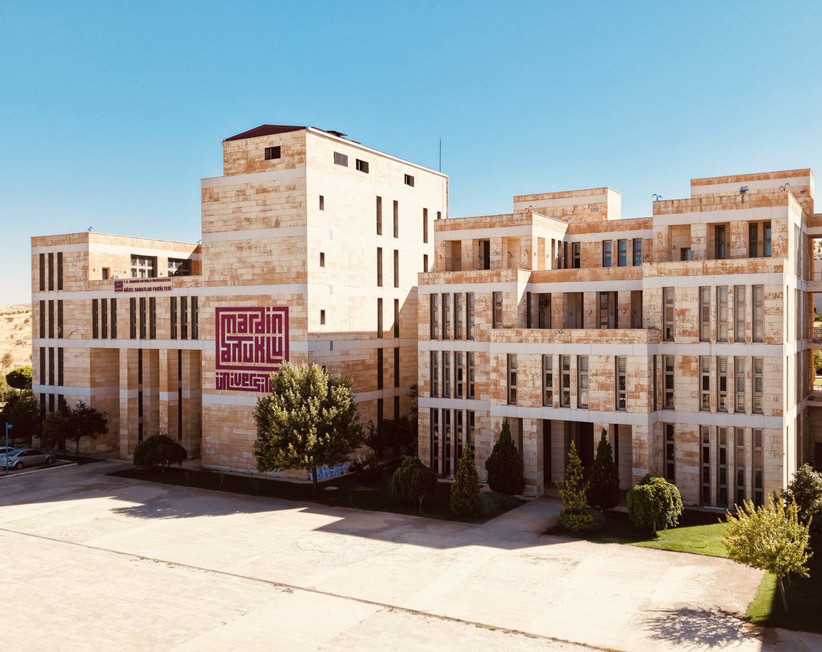 Fakültemiz bölümlerinin 2025-2026 bahar dönemi haftalık ders programları ilan edilmiştir.

Şimdiden tüm öğrencilerimize başarılar dileriz. 

Bağlantıyı tıklayarak ulaşabilirsiniz👇

artuklu.edu.tr/tr/guzel-sanat…