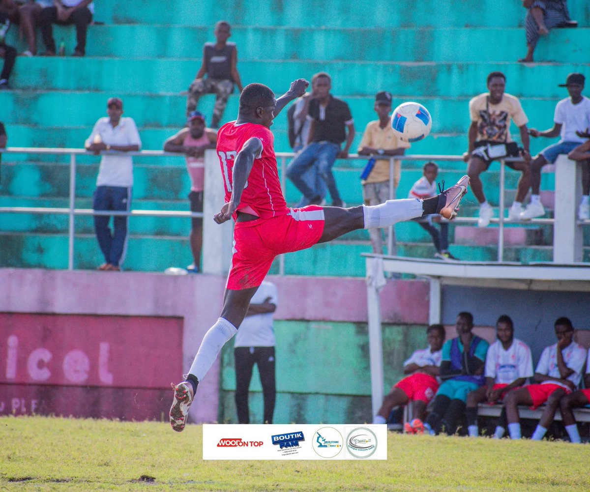 wansedden's tweet photo. Le transfert de Kervenson Louissaint ancien du Racing FC des Gonaïves dans un club de première division à Trinidad &amp;Tobago a effectivement marqué une nouvelle étape dans sa carrière. Un  contrat d'un an avec Caledonia AIA @GuysonF @Radio_Metronome https://t.co/AIbHigKphf