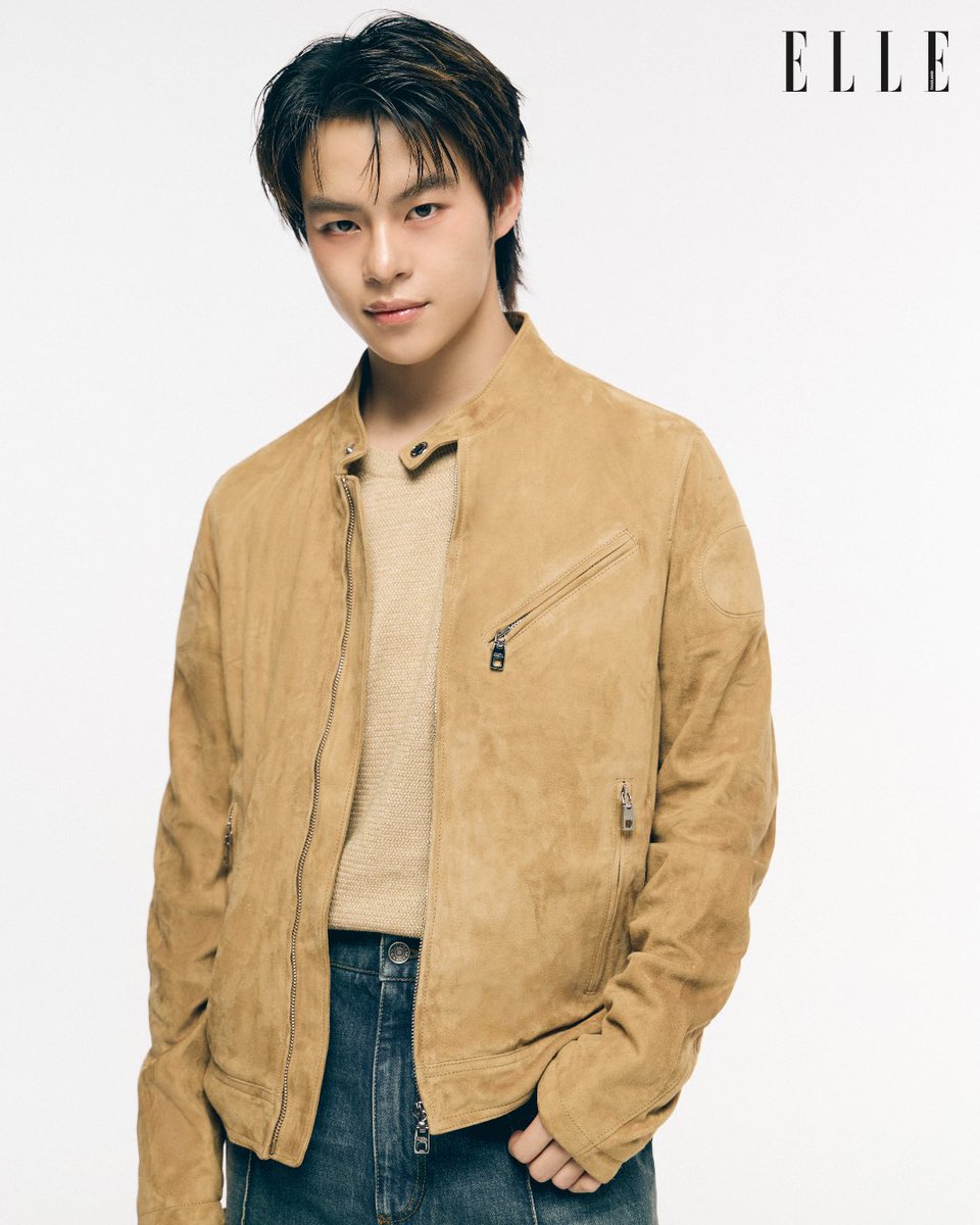 #ELLECrush "มีพาร์ตการ input ในเพลงมากขึ้น ในเพลง ยังรักอยู่ไหม และเพลงที่ต่อจากนี้รู้สึกว่าจะมีความเป็นเรามากขึ้น เลยตื่นเต้นกับผลงานที่จะออกมาในอนาคต” ติดตามบทสัมภาษณ์ของ มาร์คคริส <a href="/Marckrisk/">MARCKRIS</a> <a href="/BUS_SONRAY/">BUS because of you i shine</a> เร็วๆ นี้

#ELLEThailand
#ELLECrushxBUS
#BUSbecauseofyouishine
#MARCKRIS