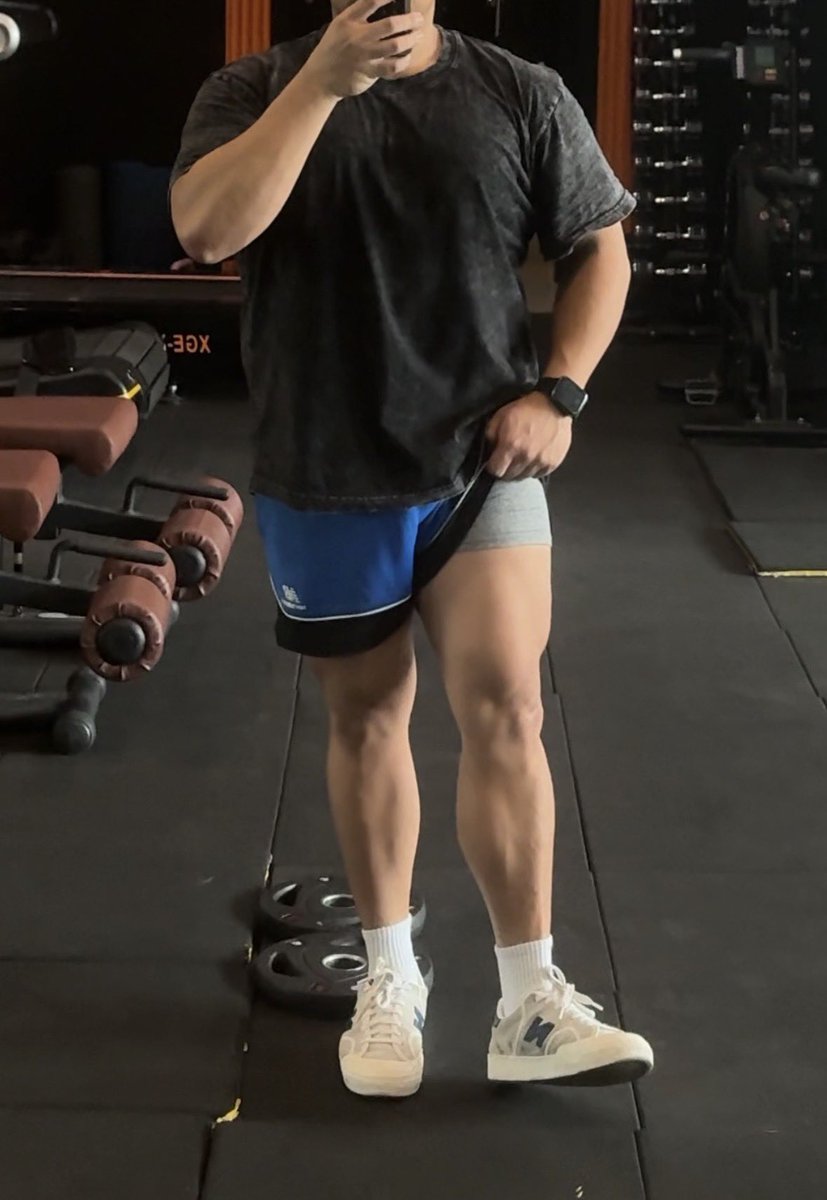 gerbubear's tweet image. Tried out a new gym in #Cebu today tas legs agad si dodong.