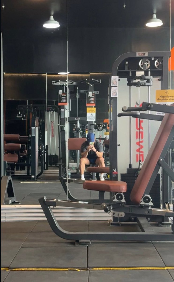 gerbubear's tweet image. Tried out a new gym in #Cebu today tas legs agad si dodong.