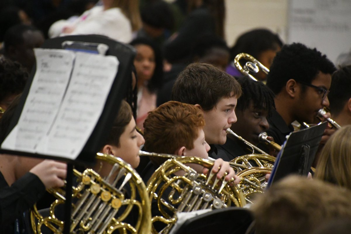 Powerful Black History Month program this morning at <a href="/BMSatRSD2/">Blythewood Middle</a>.
Honored to hear from Reverend <a href="/ChrisLeevy/">Chris Leevy Johnson</a> of Brookland Baptist Church – Northeast speak to the kids. 
#RichlandTwo #R2Turns100 #BlackHistoryMonth 🔴⚫️🟢